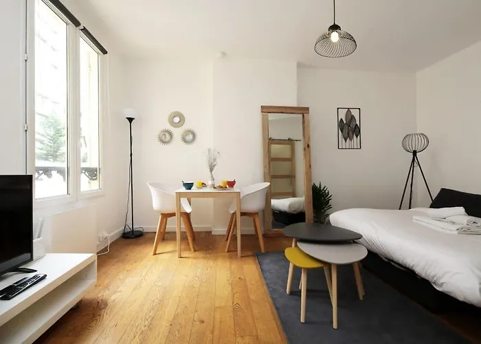 Avec Bureau Proche Montmartre - P2 Appartement
